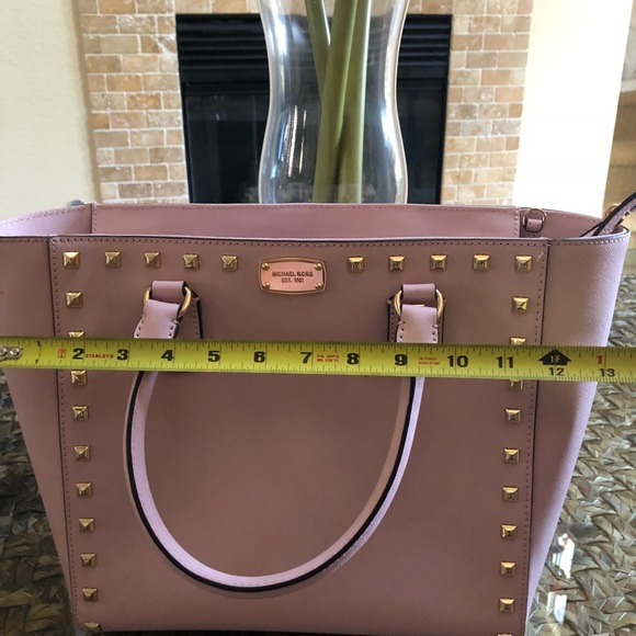 Michael Kors Handbag - Picture 2 of 8